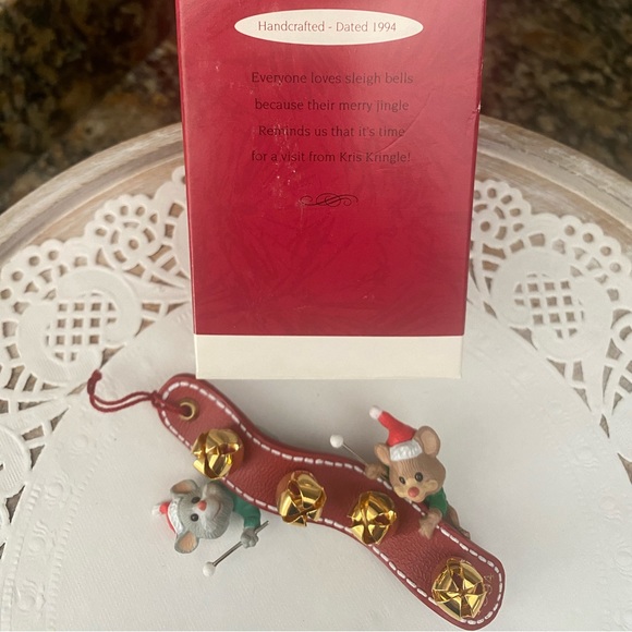 🎄 HALLMARK “JINGLE BELL BAND” KEEPSAKE ORNAMENT. DATED 1994. RARE & RETIRED. - Picture 5 of 8